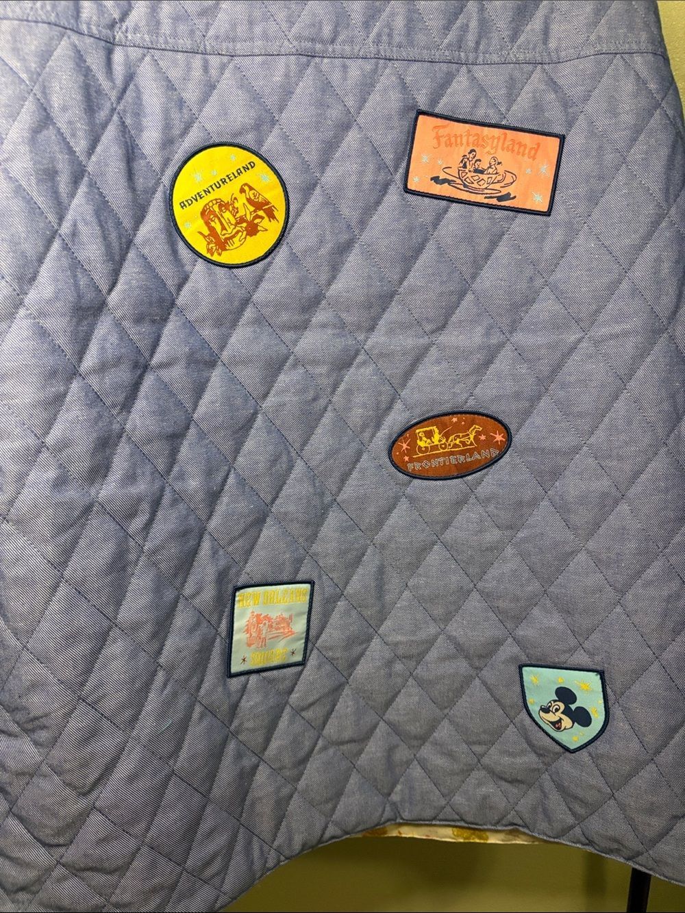 Disney Vault Collection 70 Reversible Patch Jacket Blue Tan Patterned Men's M - Picture 7 of 16